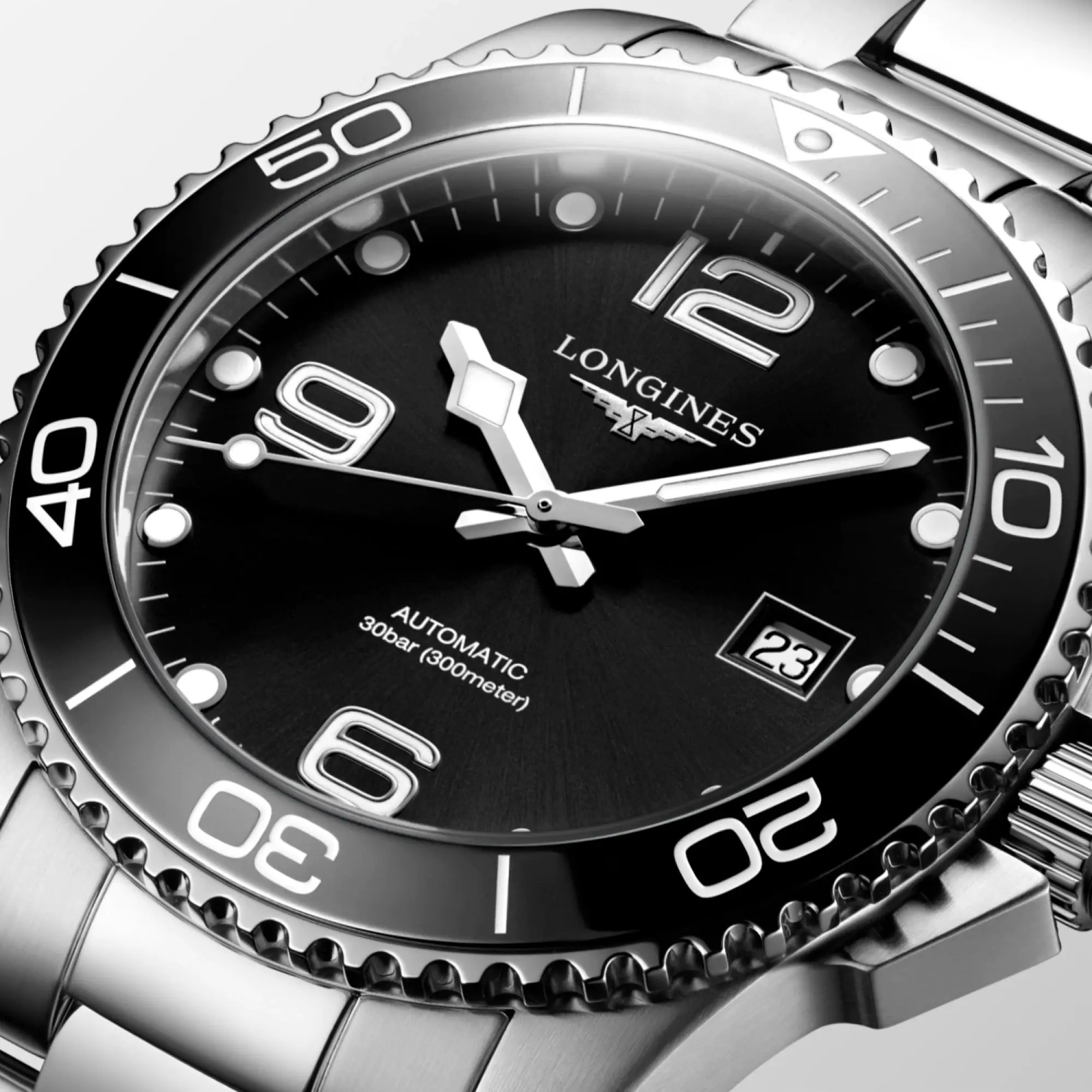 Наручные часы Longines HydroConquest L37814566