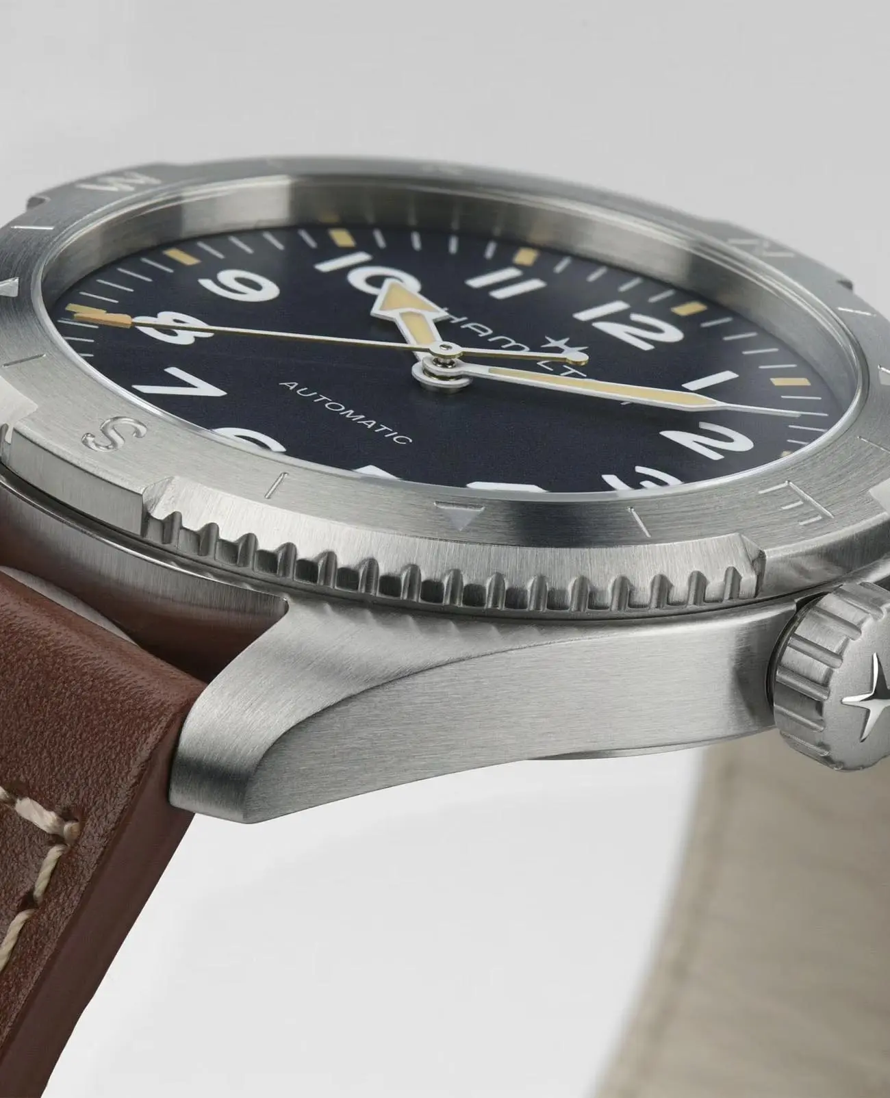 Наручные часы Hamilton Khaki Field H70315540