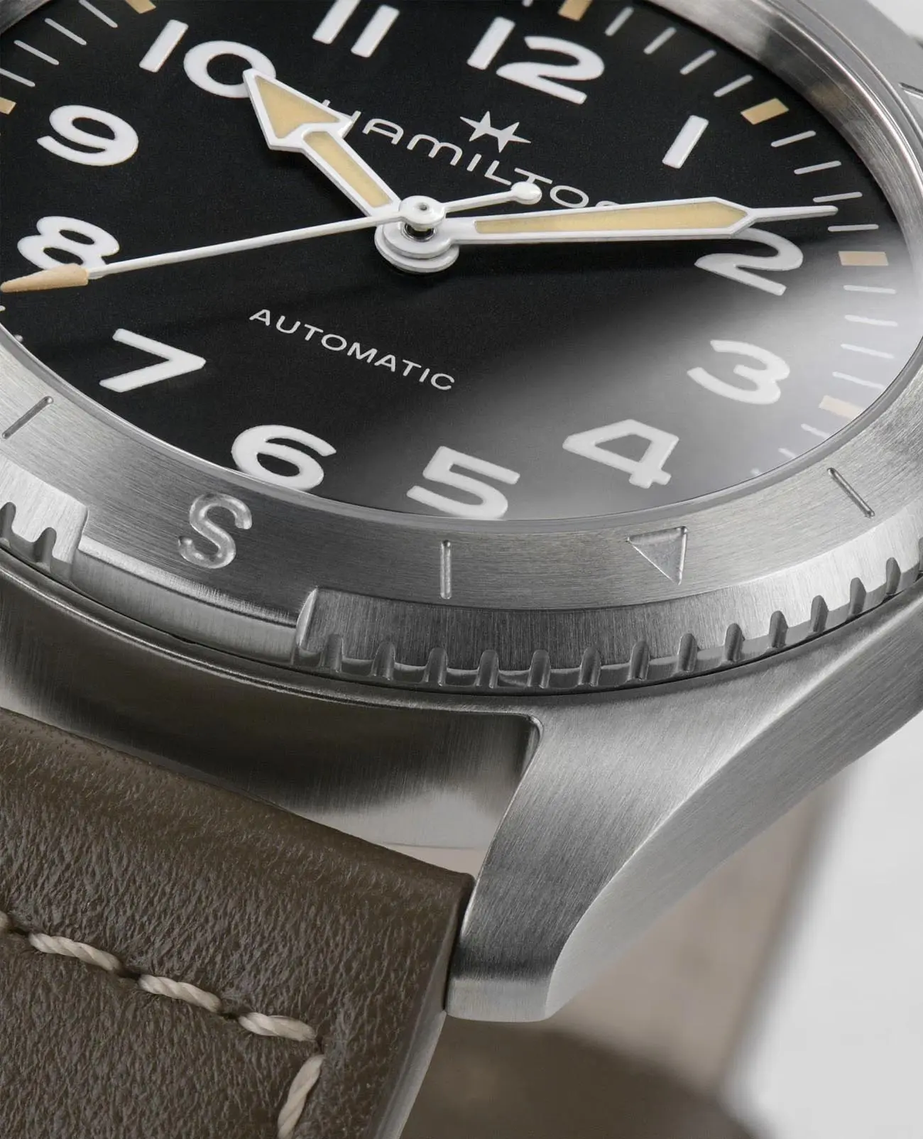 Наручные часы Hamilton Khaki Field H70225830