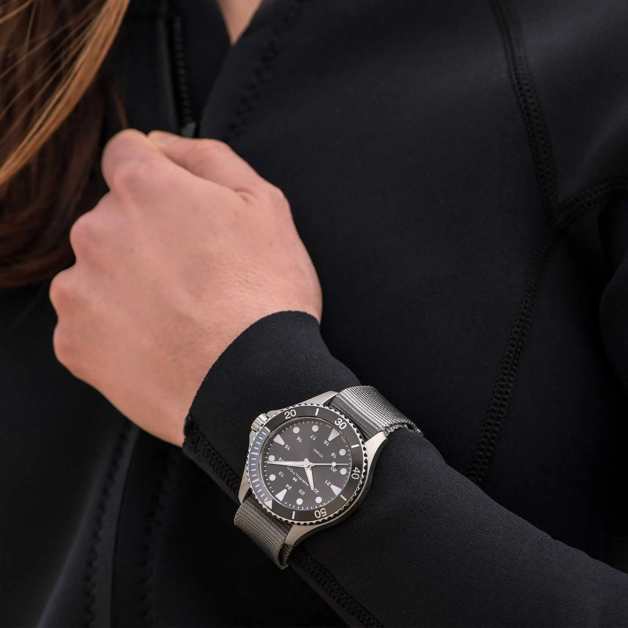 Наручные часы Hamilton Khaki Navy H82211981