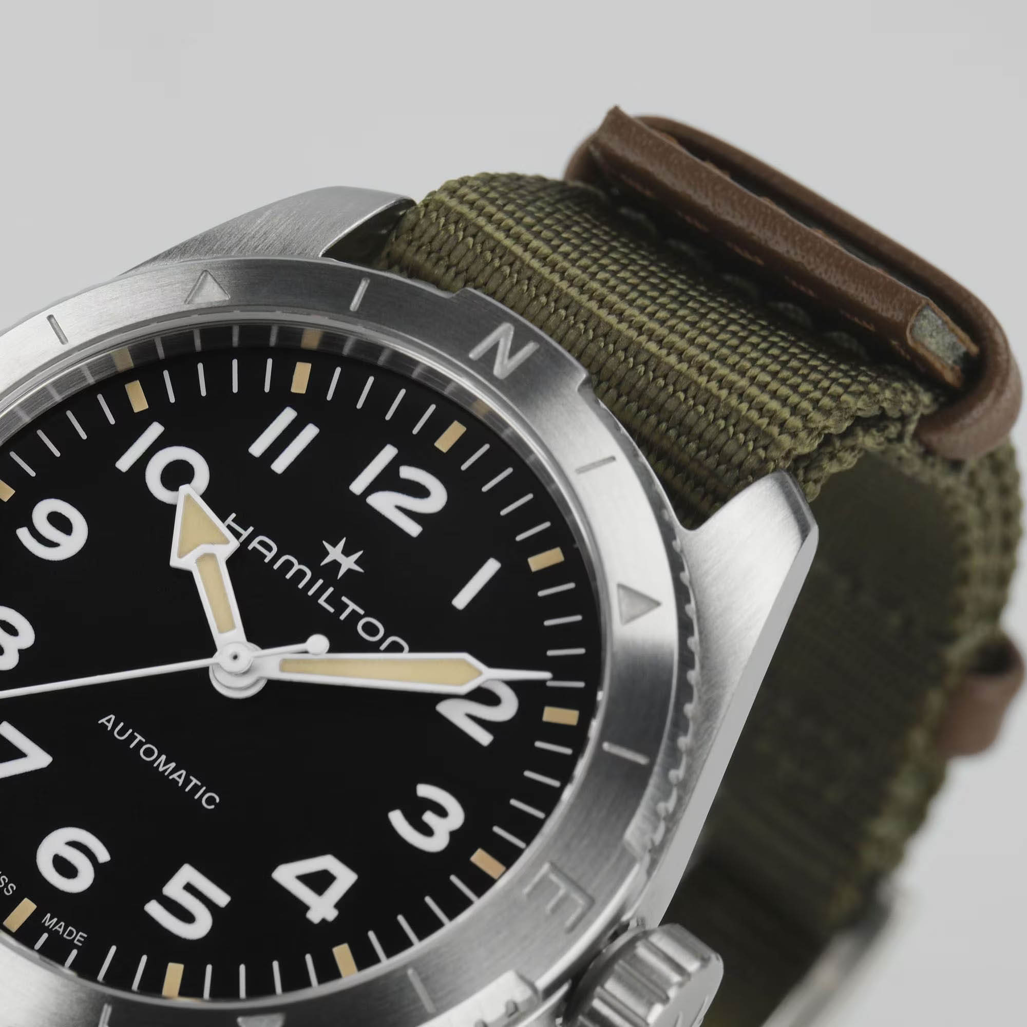 Наручные часы Hamilton Khaki Field H70225931