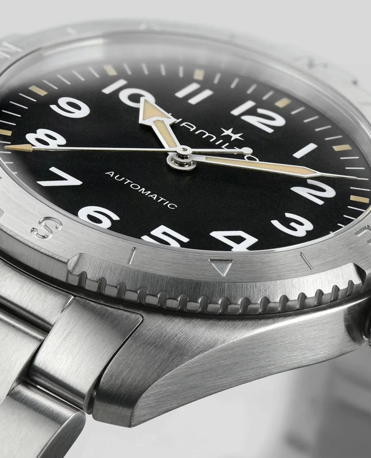 Наручные часы Hamilton Khaki Field H70225130