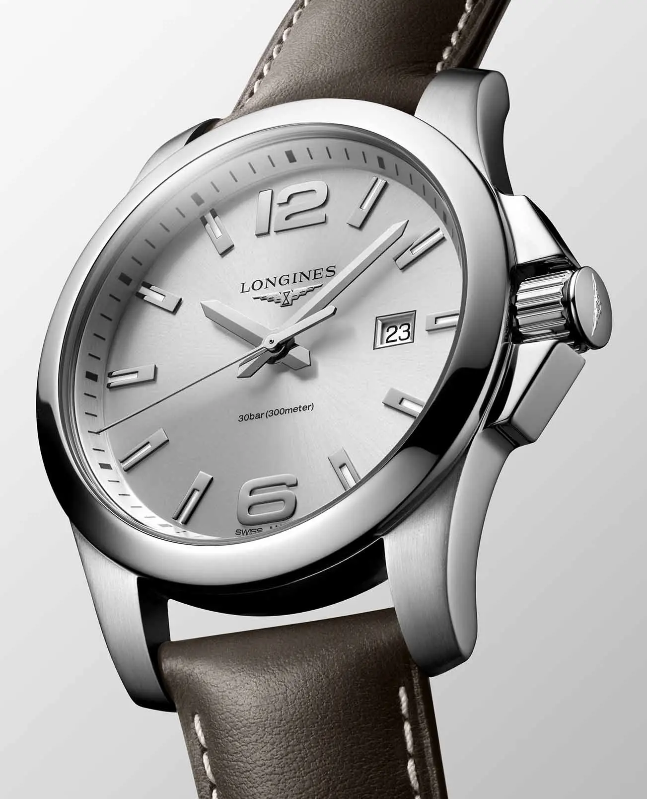Наручные часы Longines Conquest L37604765