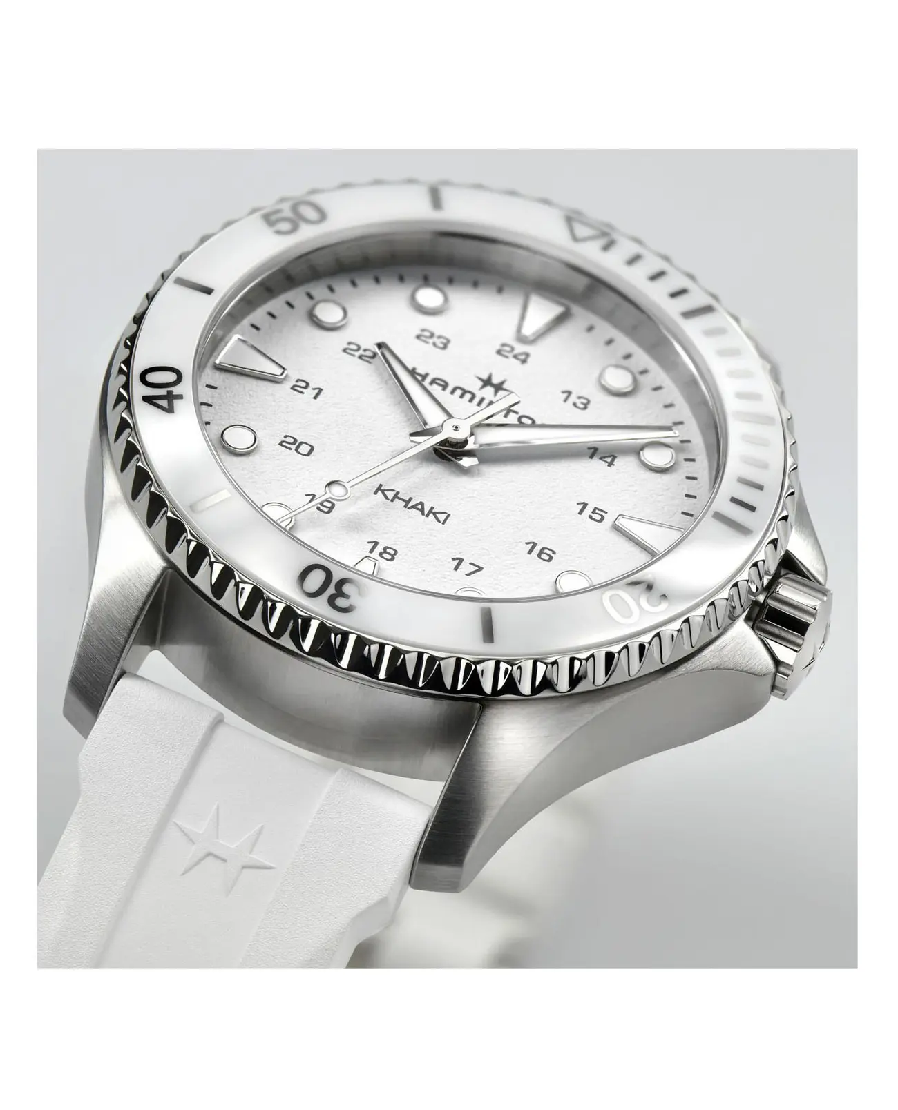 Наручные часы Hamilton Khaki Navy H82221310