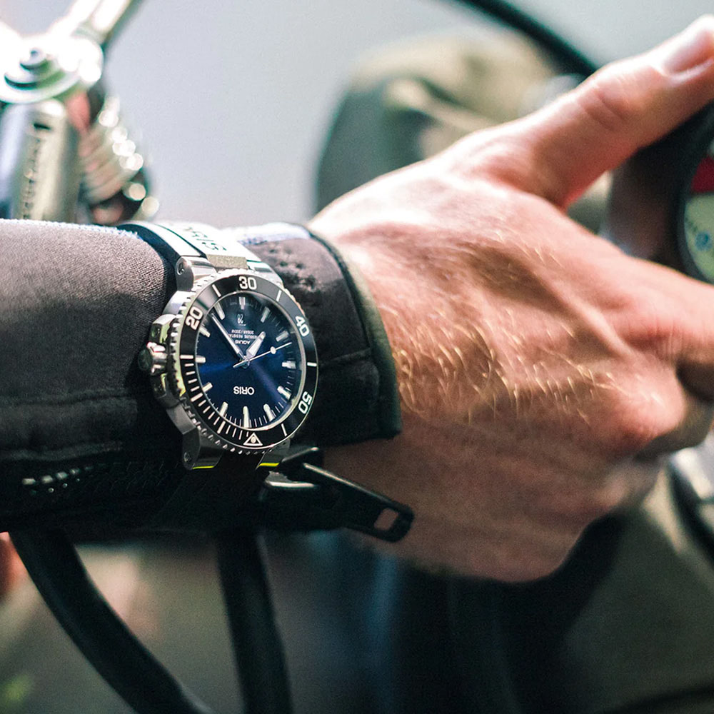 Наручные часы Oris Aquis 73377324135