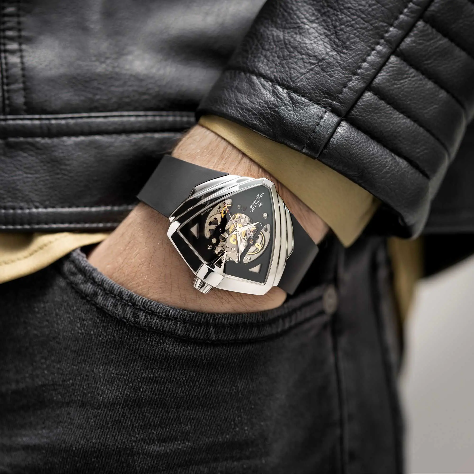 Наручные часы Hamilton Ventura H24625330