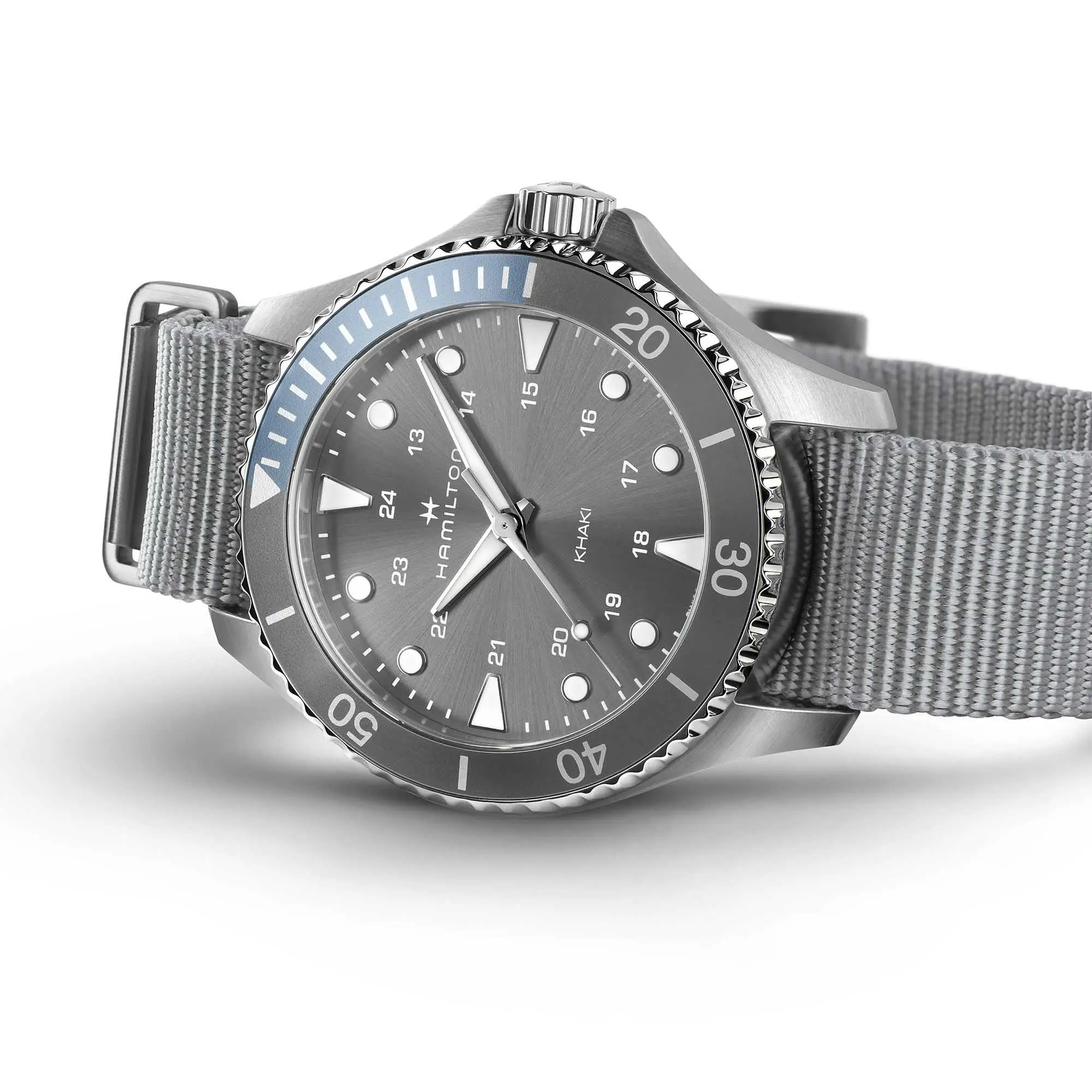 Наручные часы Hamilton Khaki Navy H82211981