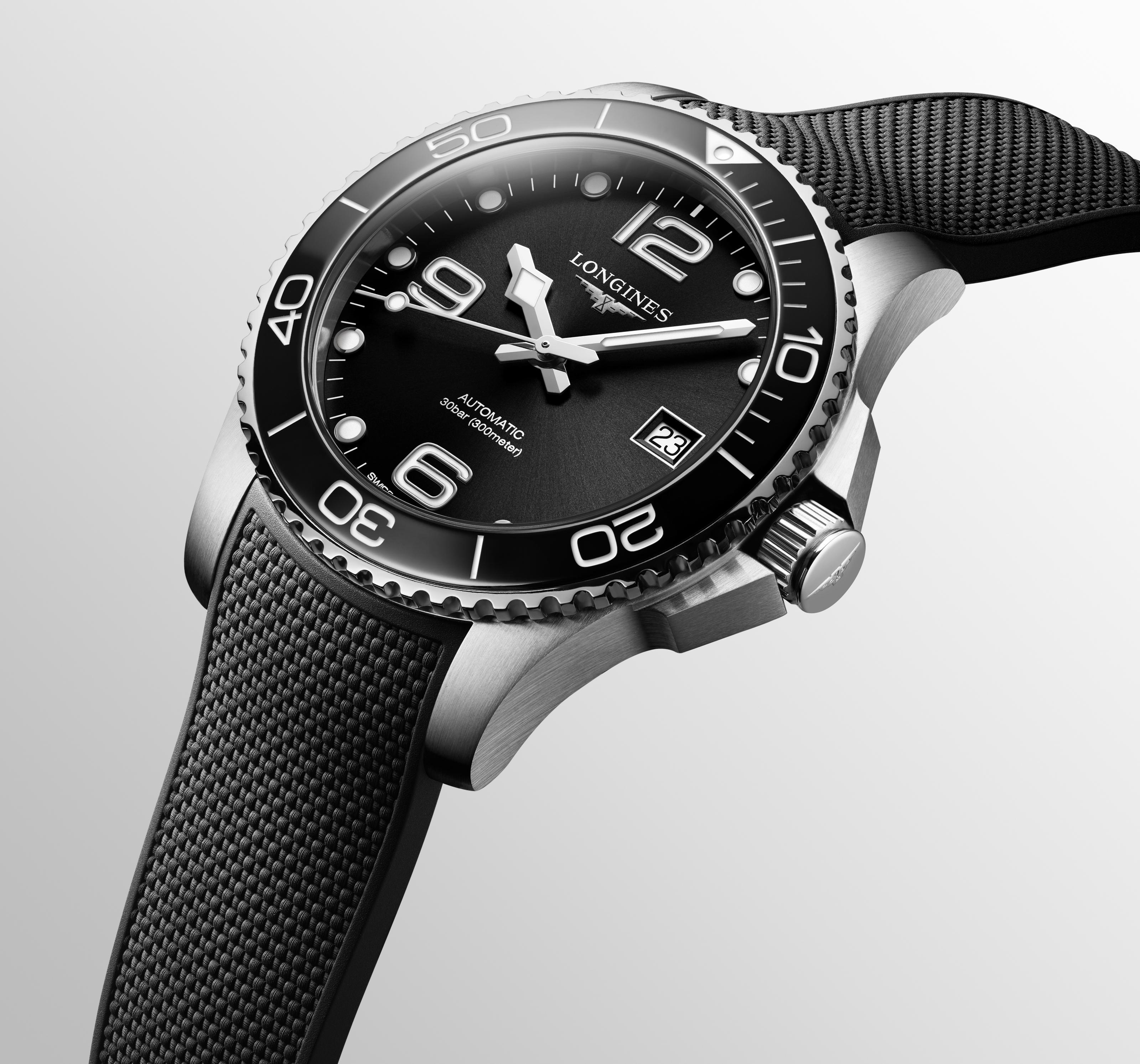 Наручные часы Longines HydroConquest L37804569