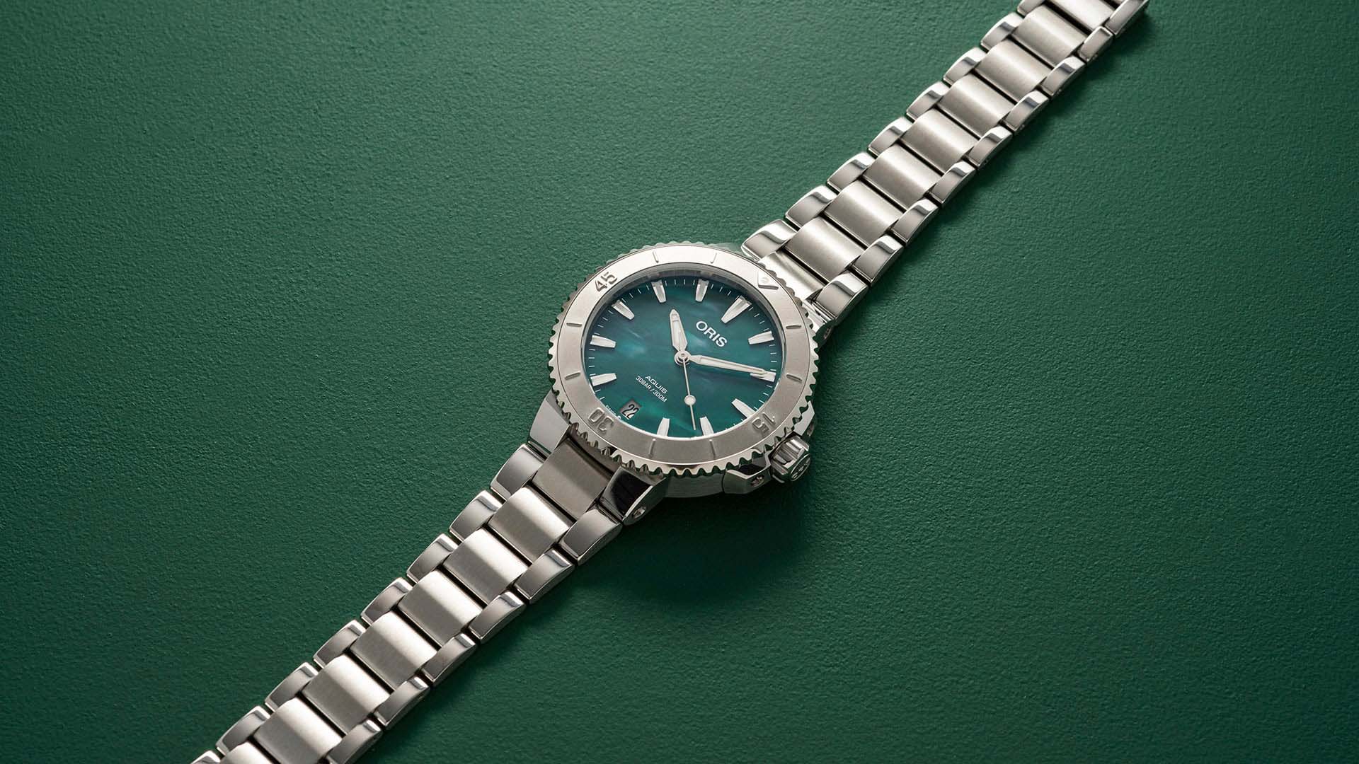 Наручные часы Oris Aquis 73377704137