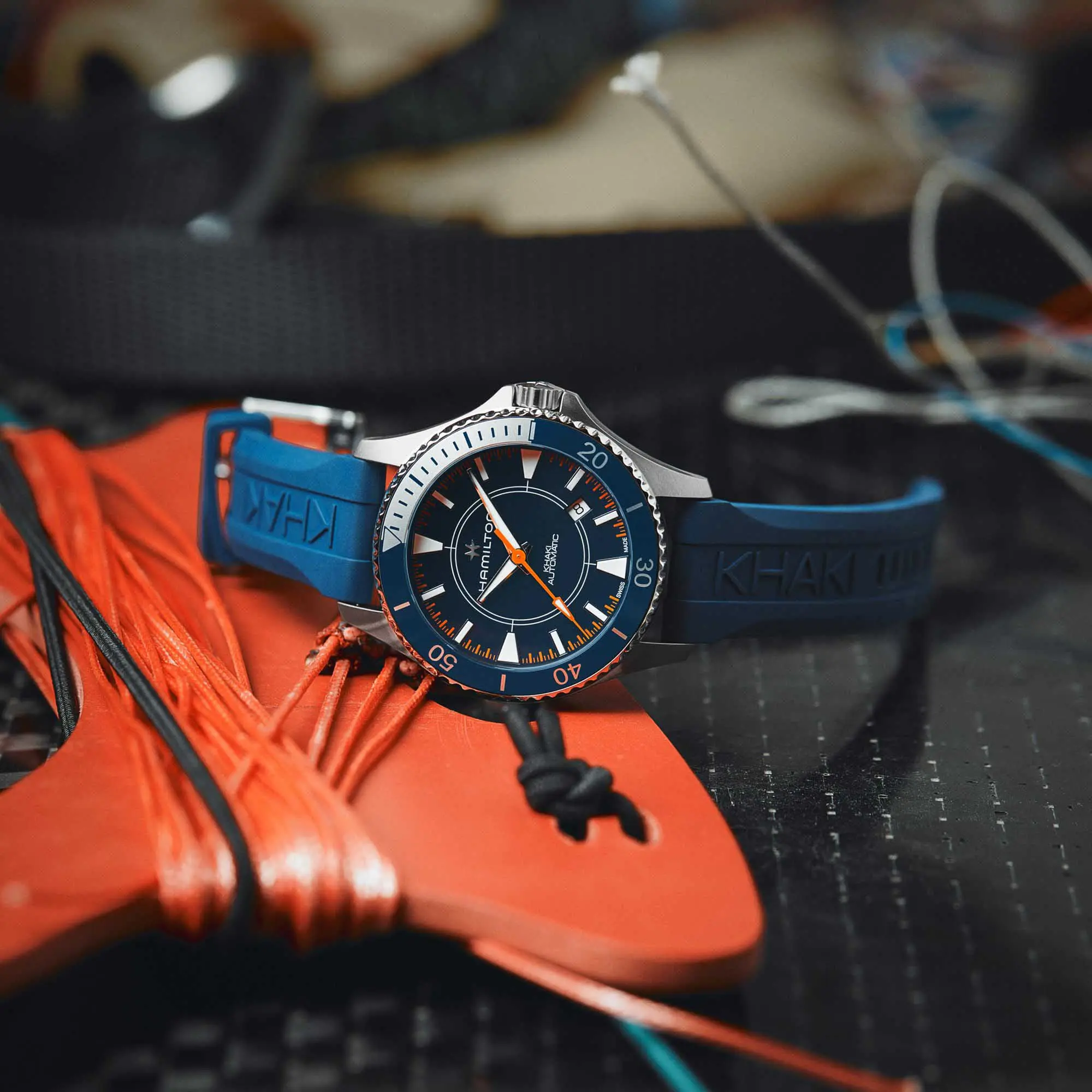 Наручные часы Hamilton Khaki Navy H82385340