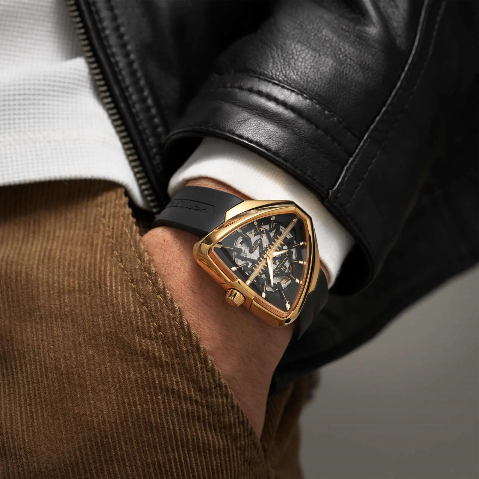 Наручные часы Hamilton Ventura H24525331